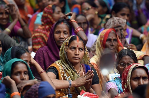 Ten Indian women die, dozens sick after mass sterilisati