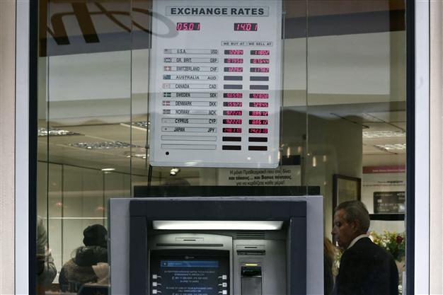 The dollar will again shake the world in 2015