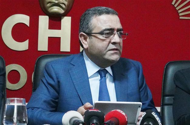 Opposition MP asks Turkish PM questions about Istanbul bomber