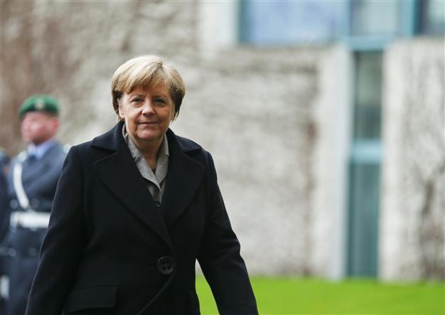 Merkel, top ministers to join Muslim march for tolerance