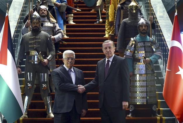 Social media reacts to President Erdoğan’s 16 warriors during meeting with Abbas