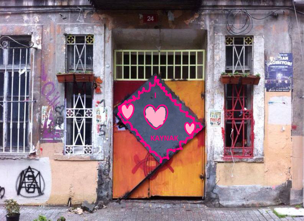 Activists mock police lockdown to celebrate anniversary of communal house in Istanbul