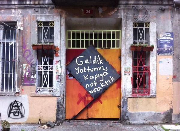 Activists mock police lockdown to celebrate anniversary of communal house in Istanbul