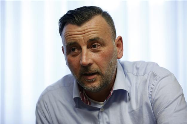 German anti-Islam leader resigns after Hitler, refugee posts
