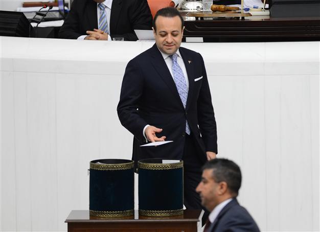Does Egemen Bağış have the right to be such a show-off