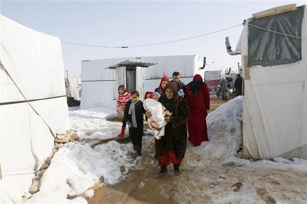 UN approved cross-border aid helps 600,000 Syrians in six months