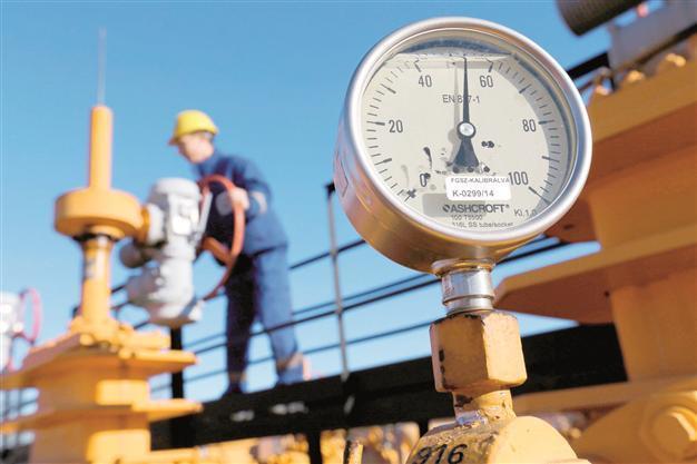 Ukraine sees imports of European gas overtaking Russian gas this year