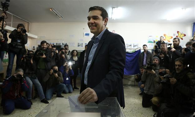Greeks go to polls in critical snap general election