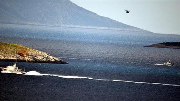 Greek minister leaves wreath at Aegean hotspot, sparking confrontation with Turkey