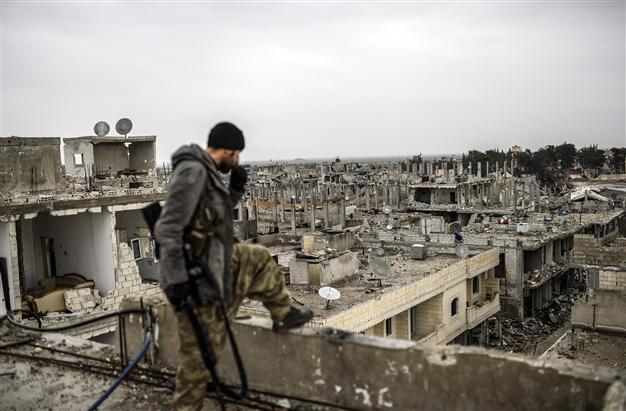 Kurdish militia gears up efforts to clear ISIL from villages around Kobane