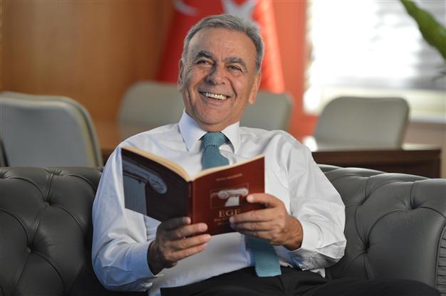 İzmir Mayor Kocaoğlu named among top 10 mayors in world