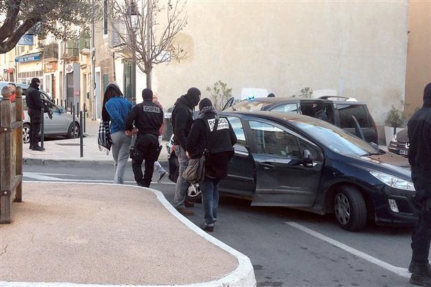 Eight arrested in French probe into suspected jihadist network