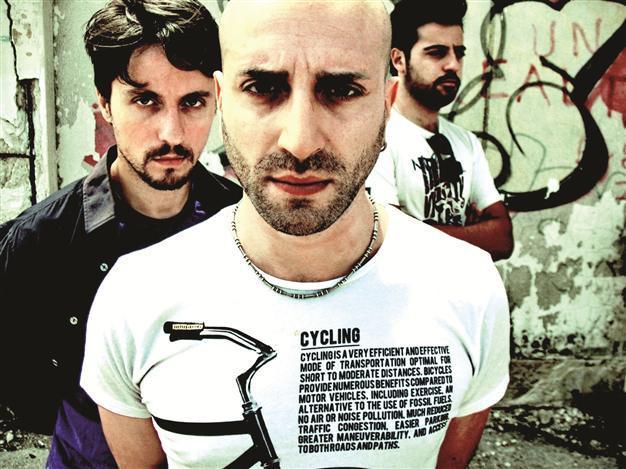 Italian jazz trio to perform at Salon tonight