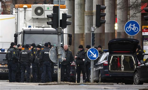 Copenhagen gunman maybe inspired by Paris attacks: police