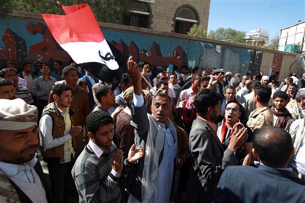 Huthis refuse to cede Yemen power in face of threats