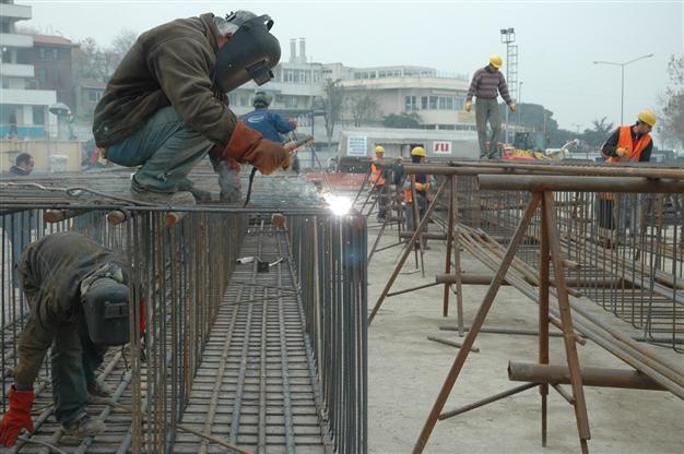 Unemployment hits 4-year highs upon decreasing domestic demand