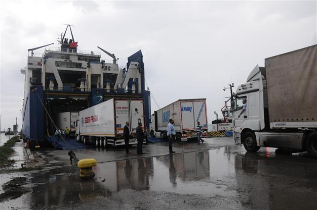 Transporters worried about Egypt’s decision not to renew Ro-Ro deal with Turkey