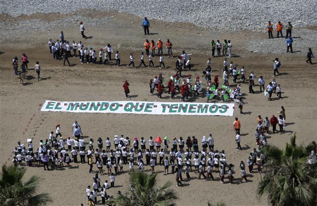UN chief hoping for draft of global climate deal
