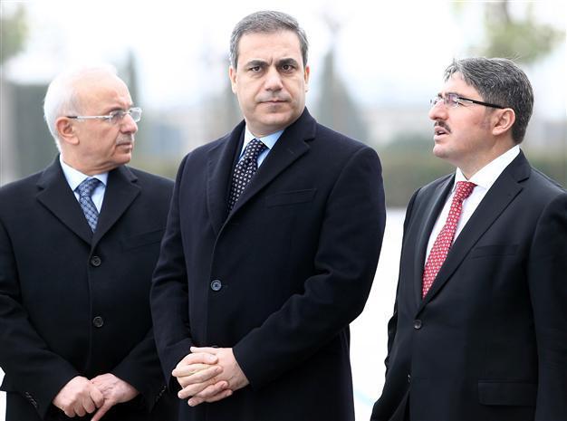 Outgoing intelligence chief joins Turkish PM’s Kurdish peace bid meeting
