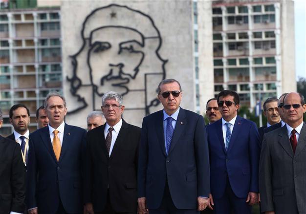Turkish President Erdoğan presents Cuba mosque project to Castro