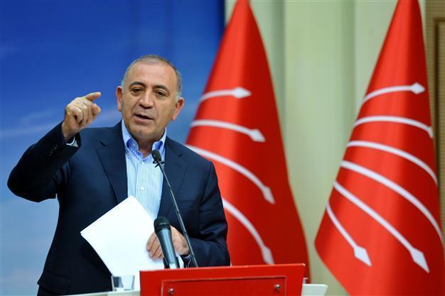 Turkish opposition castigates evacuation of tomb in northern Syria