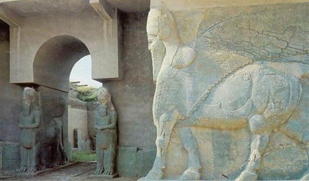 ISIL bulldozed ancient Assyrian city of Nimrud, Iraq says