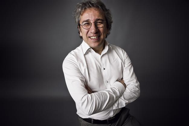 Can Dündar becomes editor-in-chief of daily Cumhuriyet