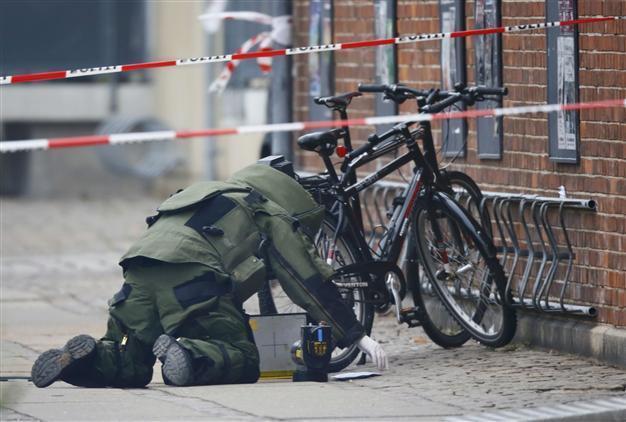 Copenhagen police lift cordon after finding no explosives