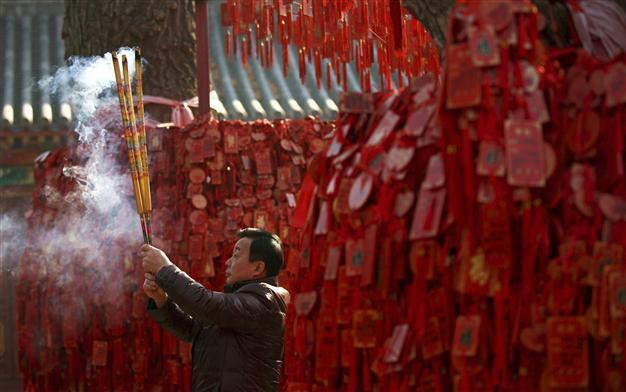 Asia rings in Year of the Sheep with fireworks, festivities