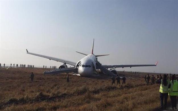 Turkish Airlines plane skids off Nepal runway