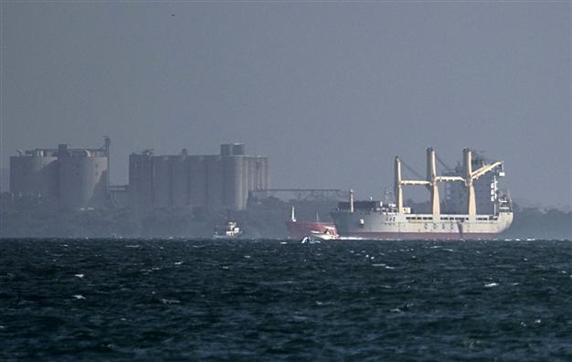 Arms ship held in Colombia carried ordinary supplies: China