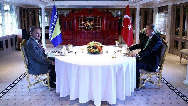 Erdoğan uses Atatürk’s yacht for first time to host Bosnian leader