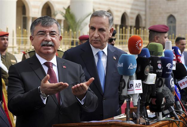 Turkish defense minister pledges support to Iraq, Peshmerga