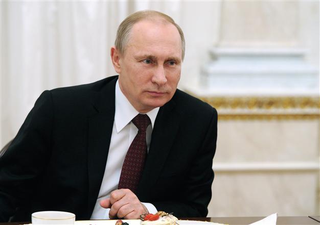 Putin describes secret operation to seize Crimea