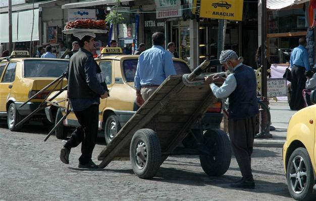 Poverty in Turkey ‘at lowest level in 10 years’