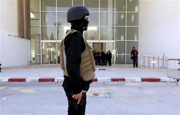 ISIL claims deadly attack on Tunis museum