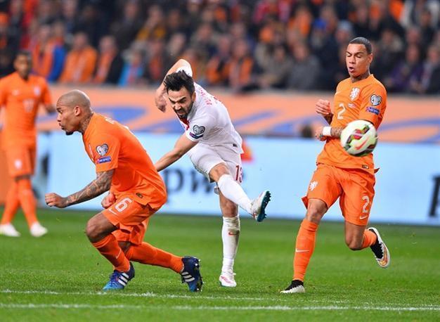 Netherlands late equalizer upsets Turkey