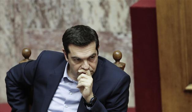 Greece, creditors to kick off fiscal talks in Athens: official