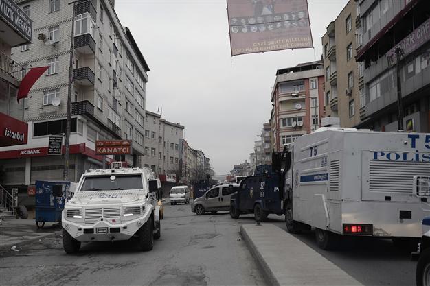 14 detained in police raid on DHKP-C in Istanbul