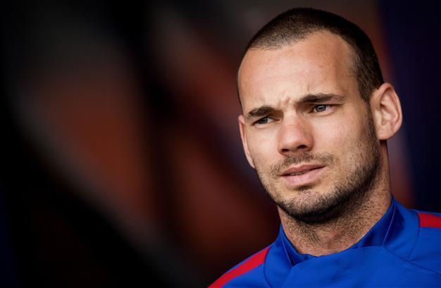Sneijder talks tough for Turkey match