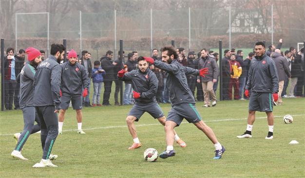 Turkey to play critical match against Netherlands