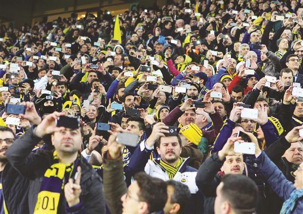 Turks spend $13.3 billion on telecommunications
