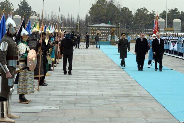 Erdoğan, 16 Turkish warriors join solemn welcoming ceremony for Aliyev