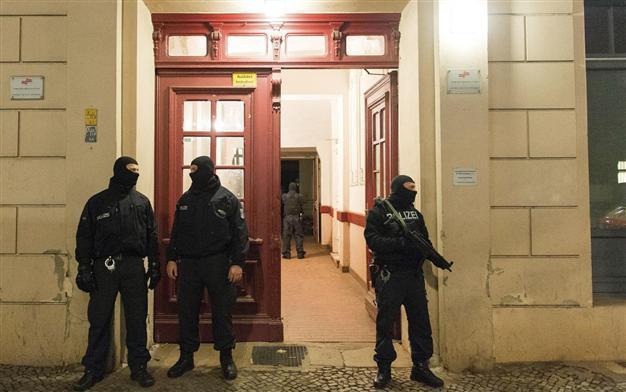 Two Turkish-origin men arrested as German police raid Islamists in Berlin