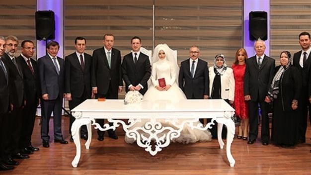 AKP’s ‘spell reversing,’ pro-gov’t columnist claims