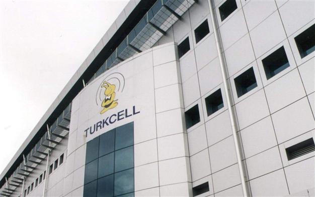 Turkish mobile operator Turkcell to distribute 4 billion lira dividends, shareholder says