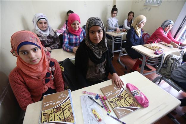 Turkey calls for help to prevent 900,000 Syrian children from becoming ‘lost generation’