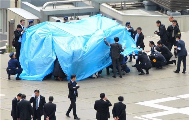 Drone with minuscule quantity of radiation lands on Japan PMs office: media