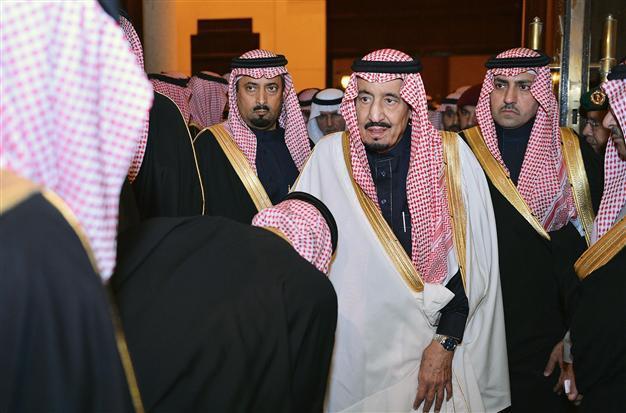 New Saudi leaders to press economic diversification