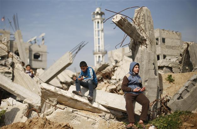 UN halts Gaza house repairs saying donors failed to pay up